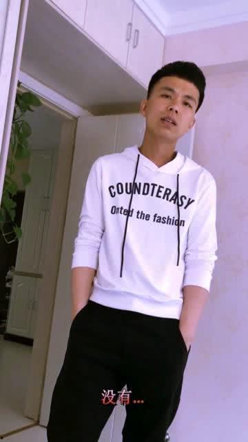 网红问老婆要钱不给,网红因老婆拒绝给钱引发热议